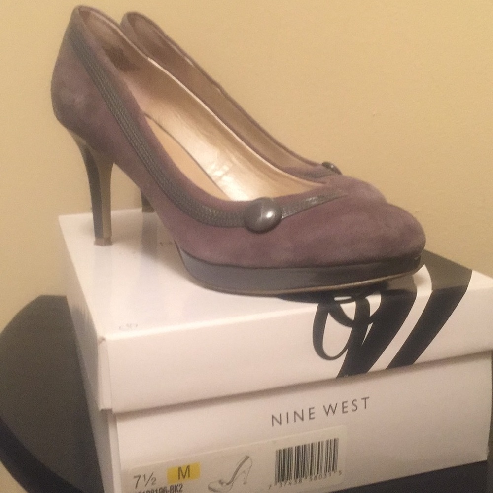 Nine West Gray Heels Sleek Design